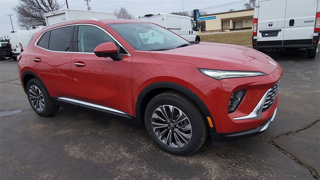 2025 Buick Envision Preferred photo 2