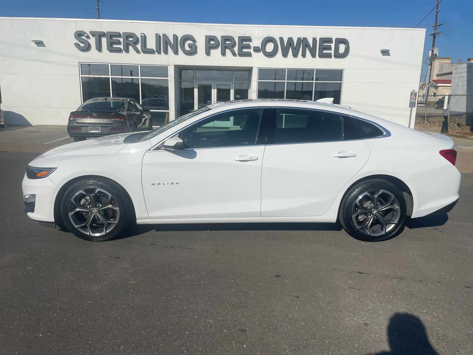 2024 Chevrolet Malibu 1LT's photo