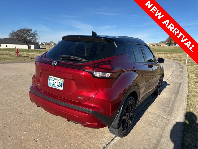 2022 Nissan Kicks SV photo 3