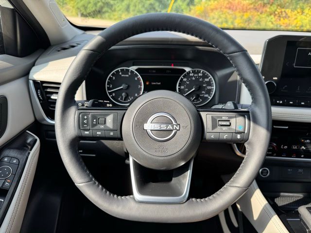 2023 Nissan Rogue SL photo 12