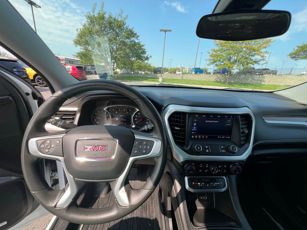 2022 Gmc Acadia SLE photo 33