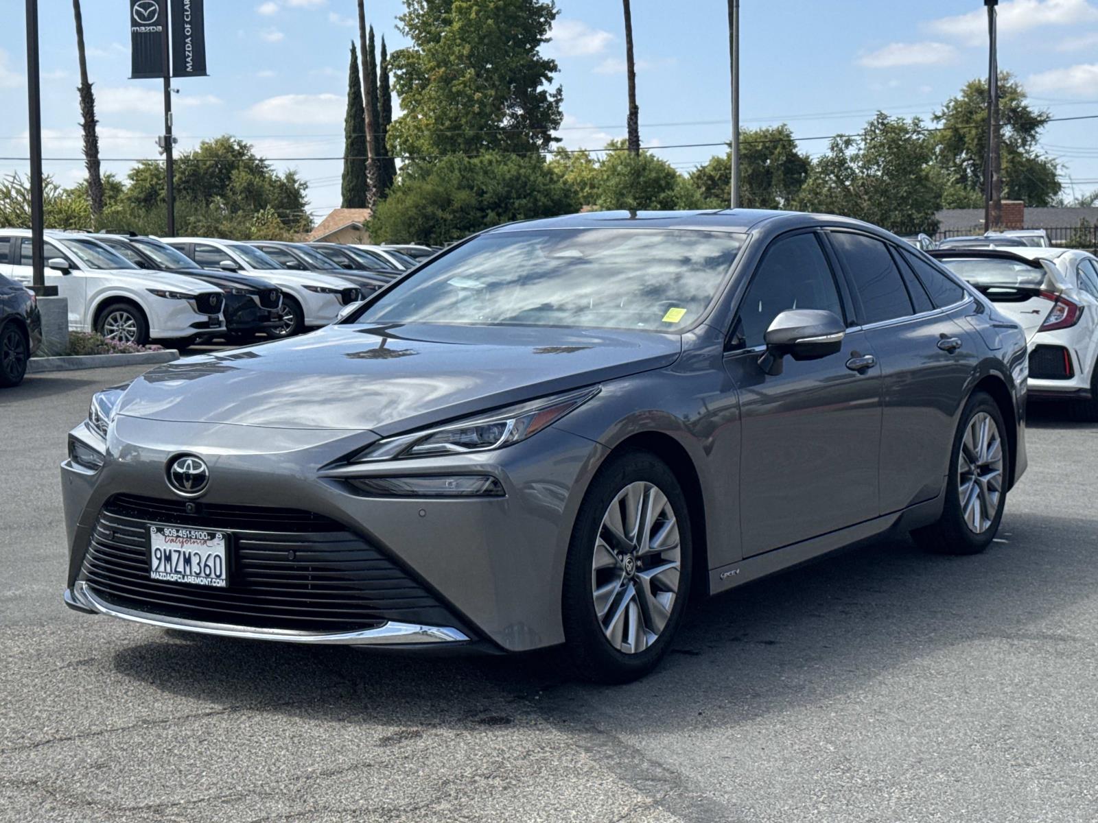 2024 Toyota Mirai XLE photo 3