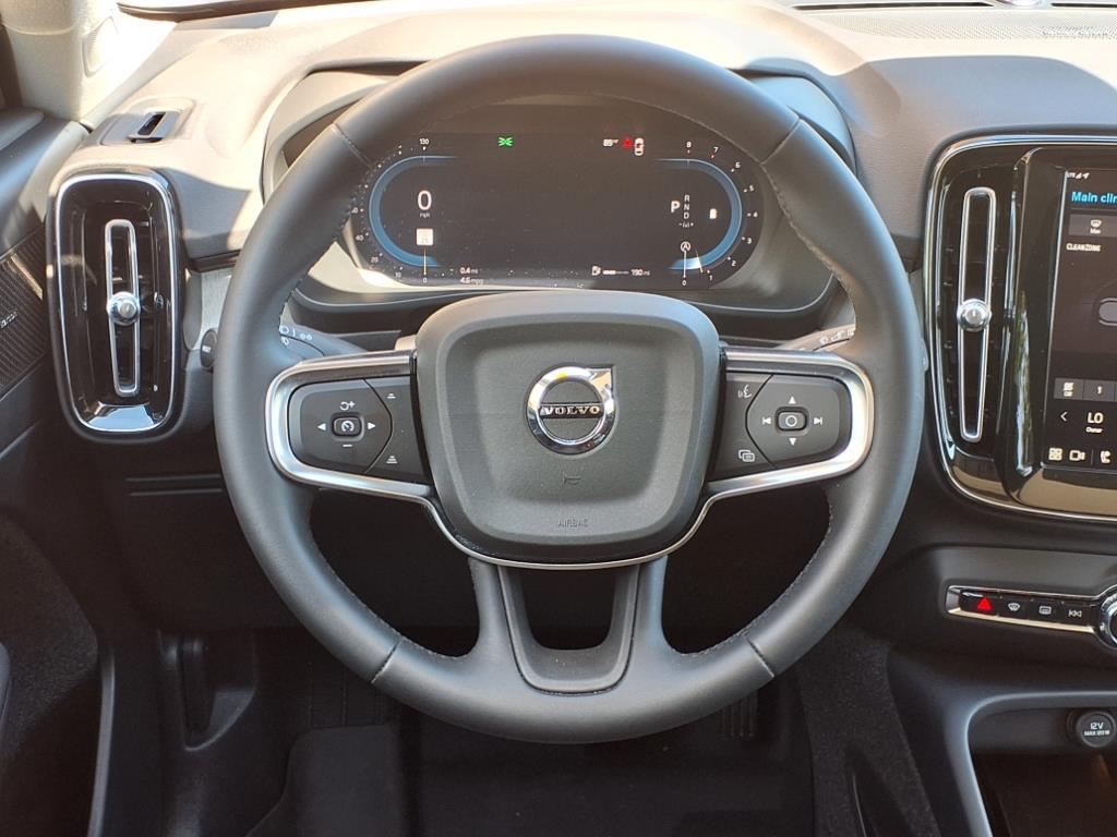2024 Volvo XC40 Ultimate photo 13