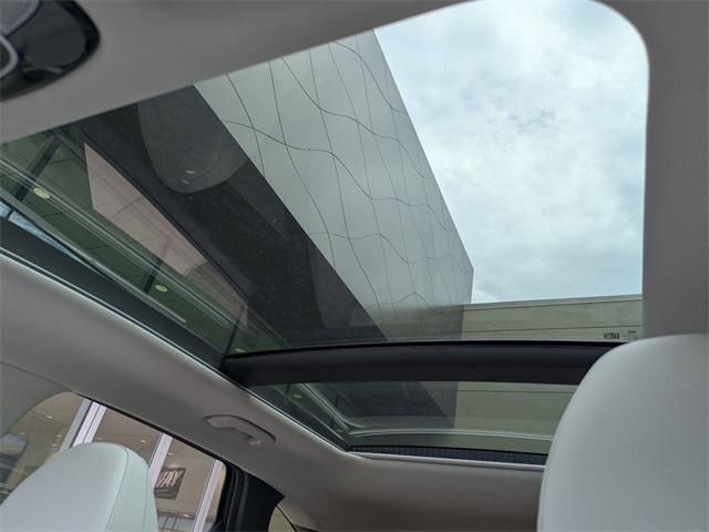 New 2025 Beige Hyundai SEL Convenience image 9