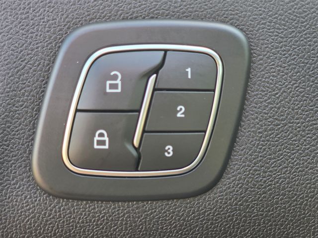 2023 Ford Escape Platinum photo 7