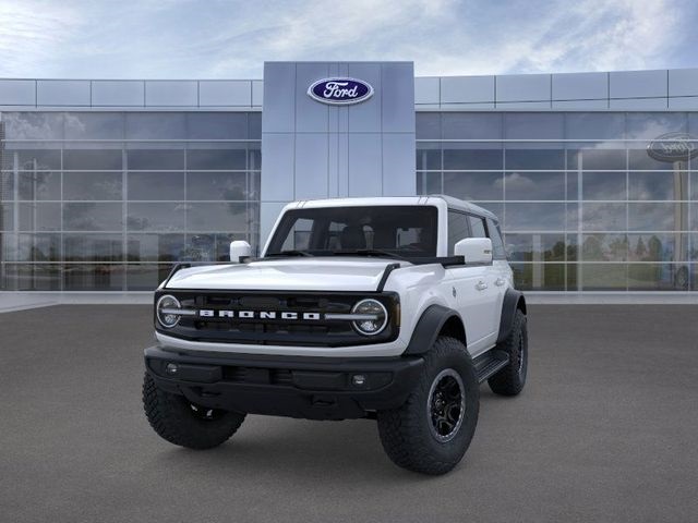 2025 Ford Bronco Outer Banks photo 2