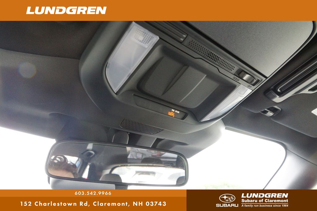 2025 Subaru Forester Base photo 18
