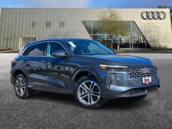 2025 Audi New Q5 Premium Plus's photo