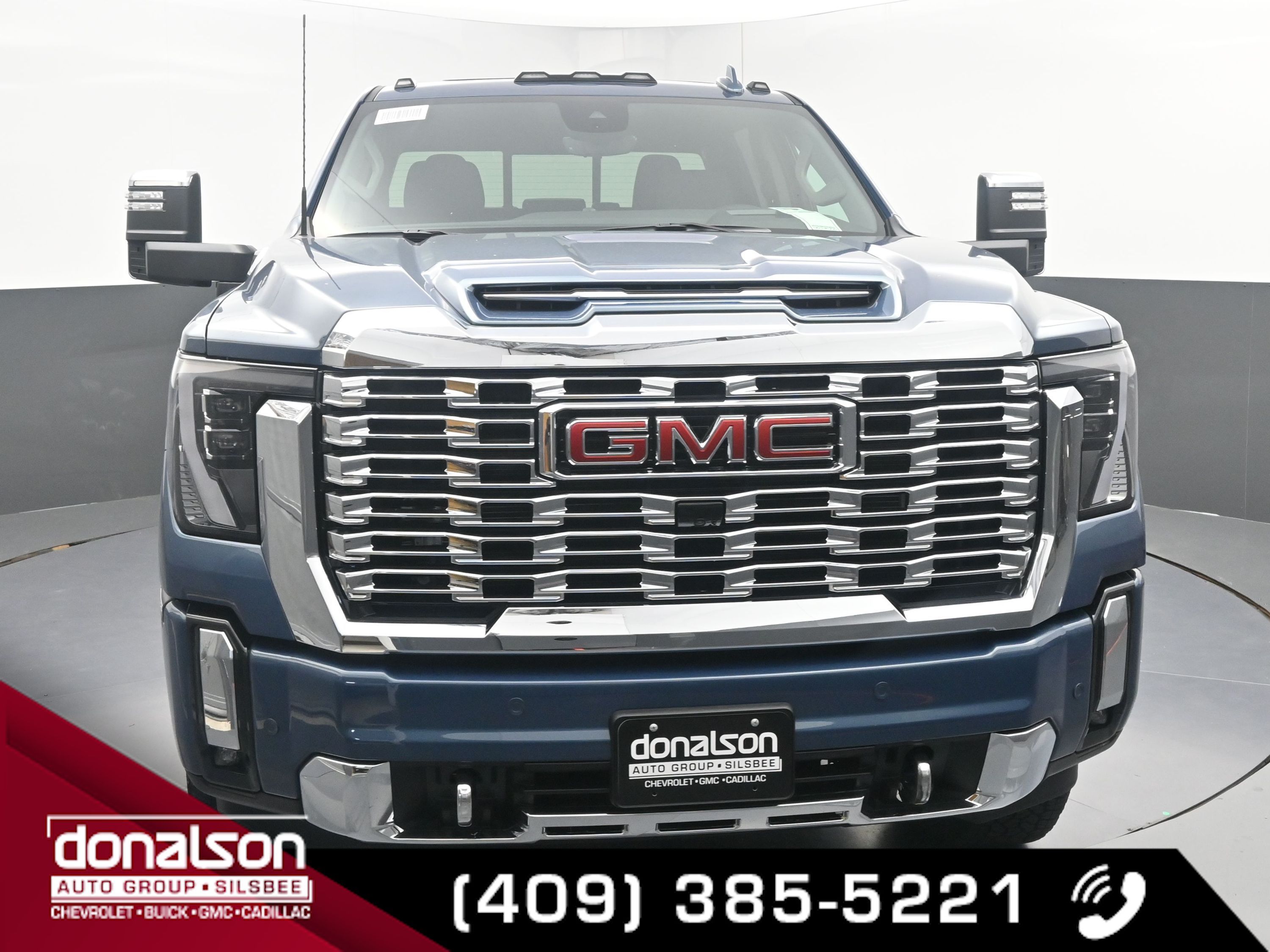 2025 Gmc Sierra HD Denali photo 2