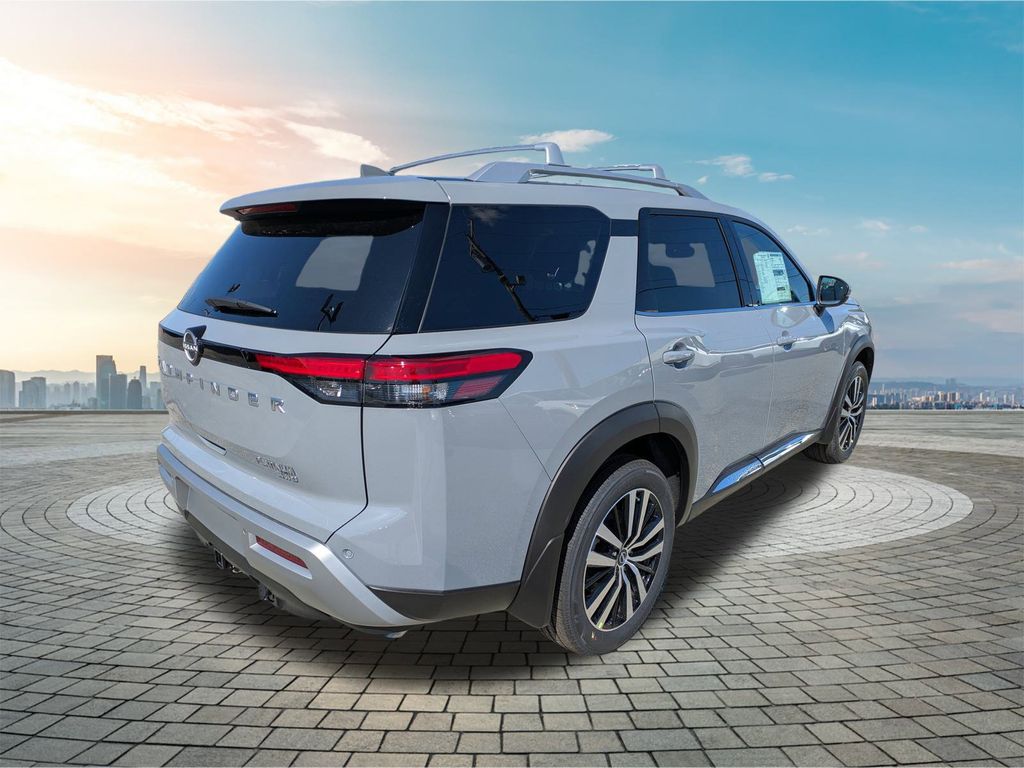 2025 Nissan Pathfinder Platinum photo 3