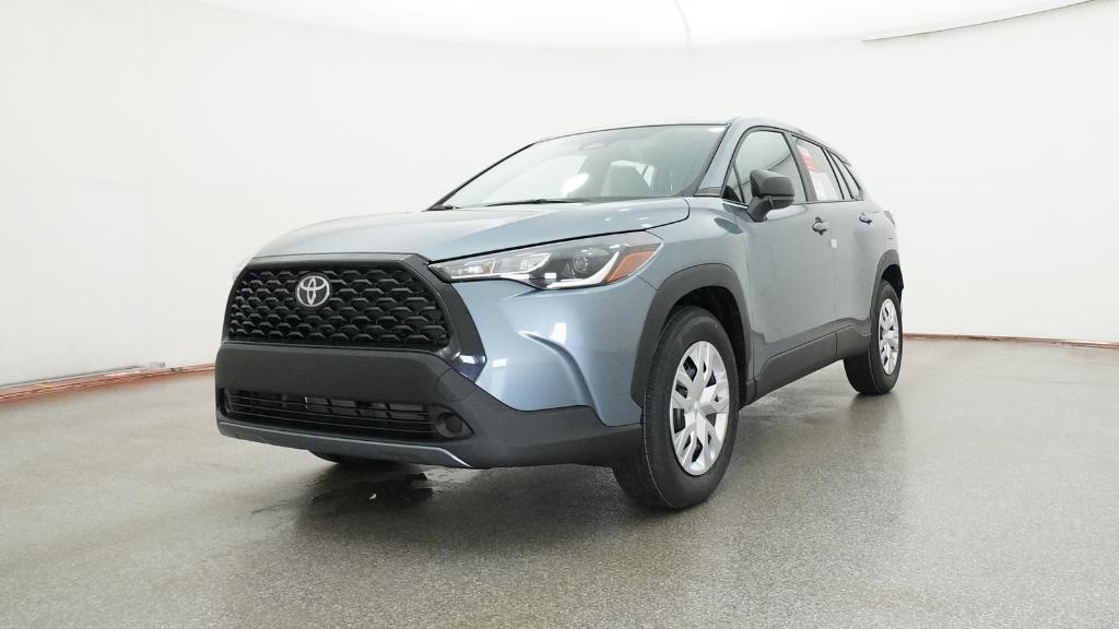 2025 Toyota Corolla Cross L photo 4