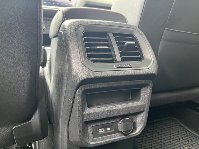 2021 Volkswagen Tiguan SE photo 47