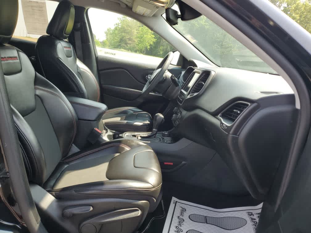 2022 Jeep Cherokee Trailhawk photo 21