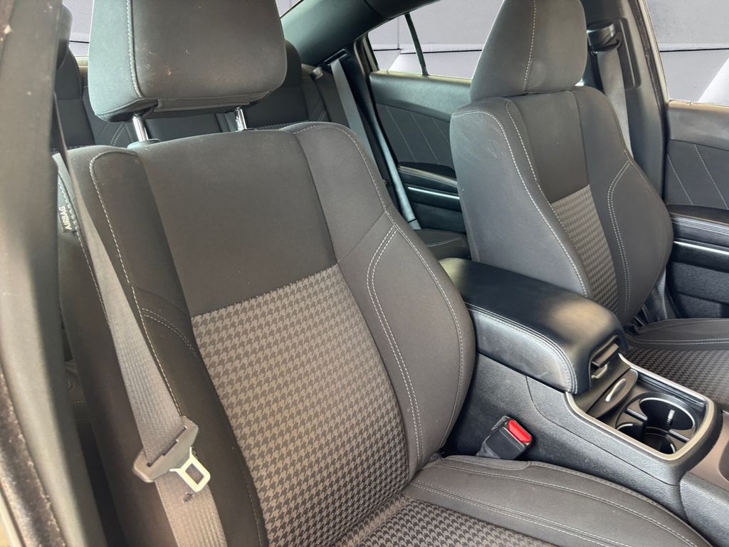 2023 Dodge Charger SXT photo 14