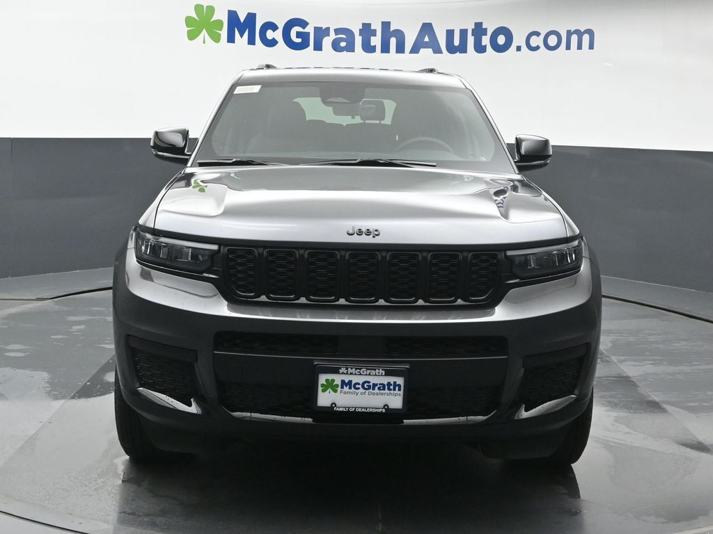 2025 Jeep Grand Cherokee Altitude X photo 2