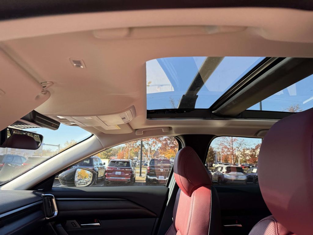 2026 Mazda CX-50 Premium Plus photo 4