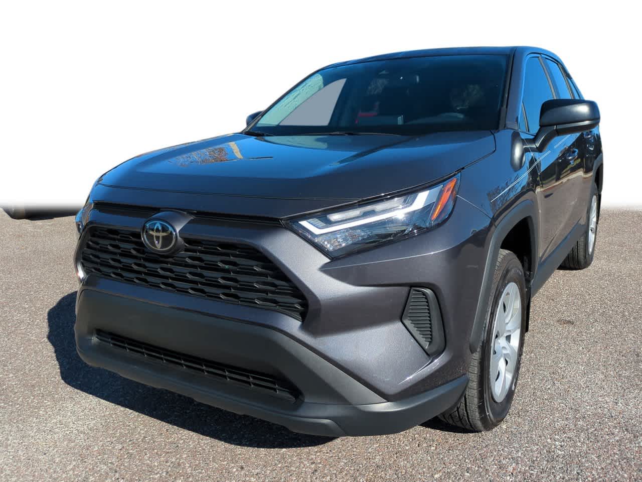 2024 Toyota RAV4 LE's photo