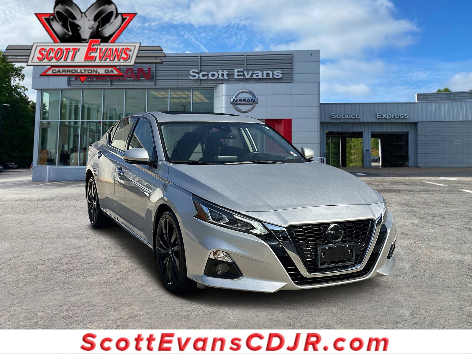 2022 Nissan Altima Platinum's photo