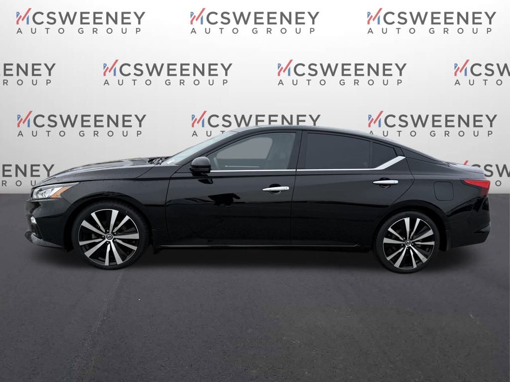 2020 Nissan Altima 2.5 Platinum photo 2