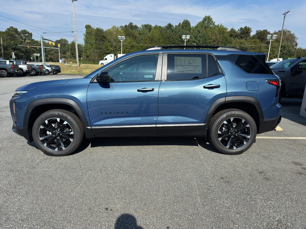 2026 Chevrolet Equinox RS photo 3