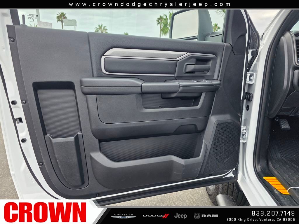 2026 Ram 2500 Tradesman photo 11