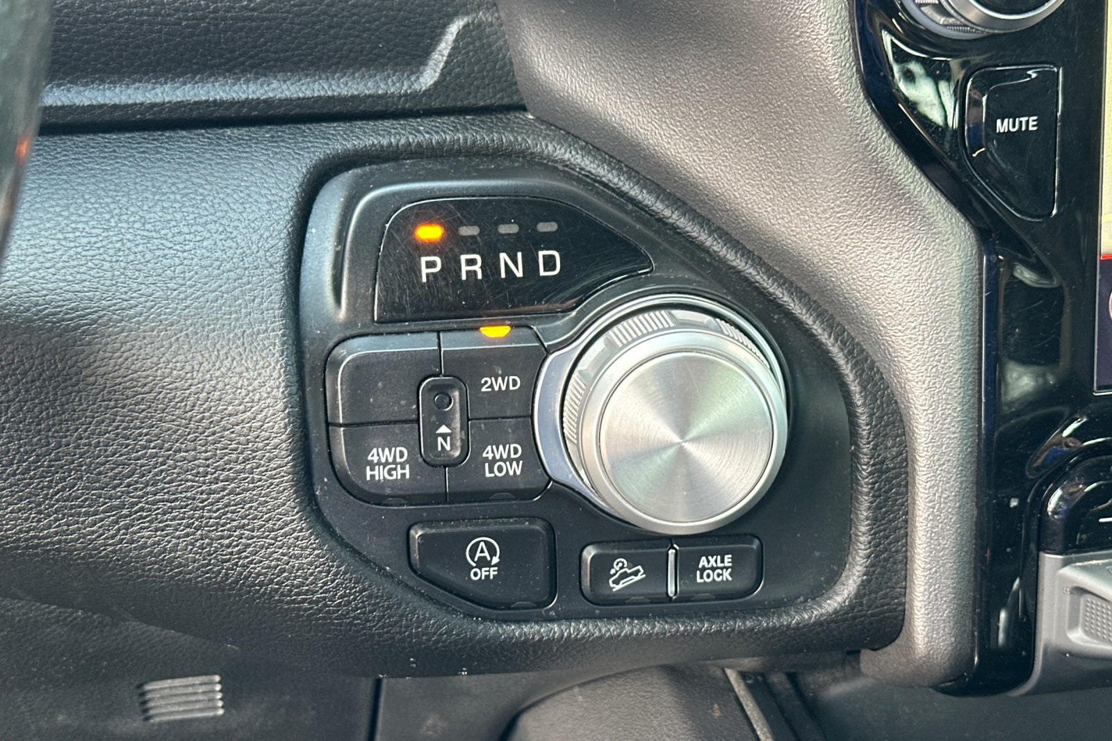 2020 Ram 1500 Rebel photo 26