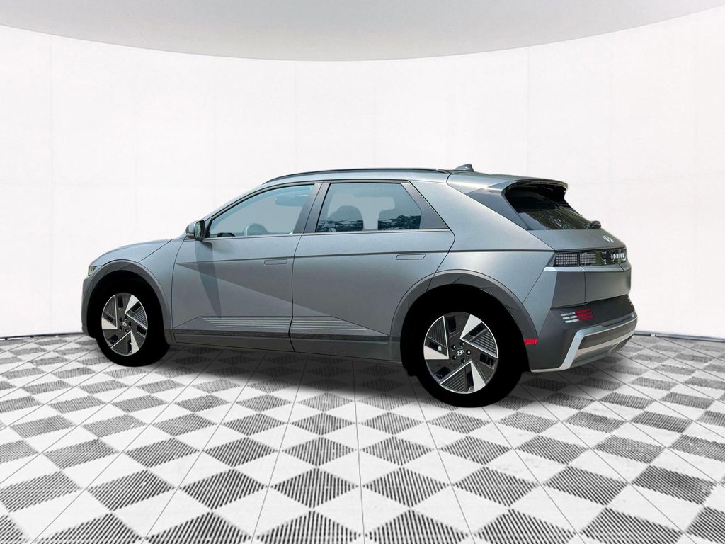 2025 Hyundai Ioniq 5 SEL photo 4