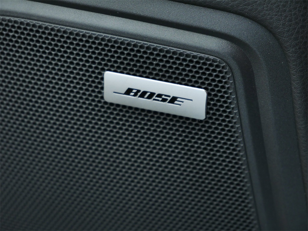 2024 Porsche Macan photo 16