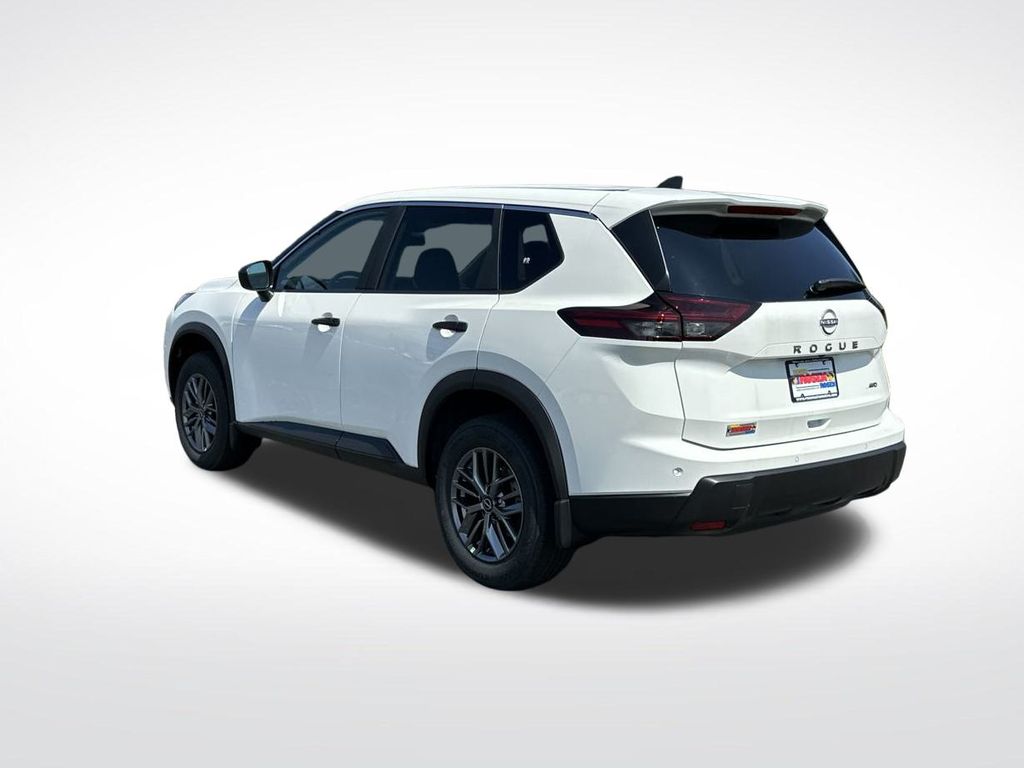 2026 Nissan Rogue S photo 3