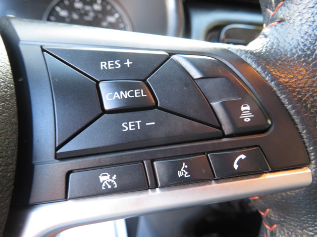 2023 Nissan Kicks SR photo 25