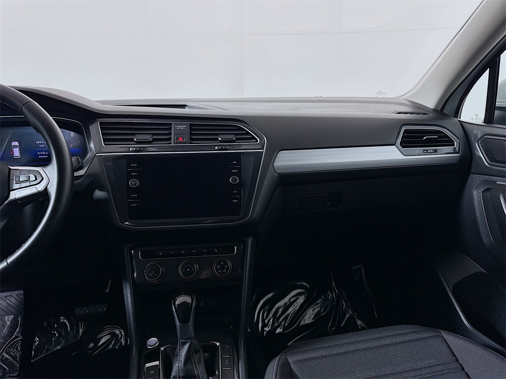 2024 Volkswagen Tiguan S photo 6