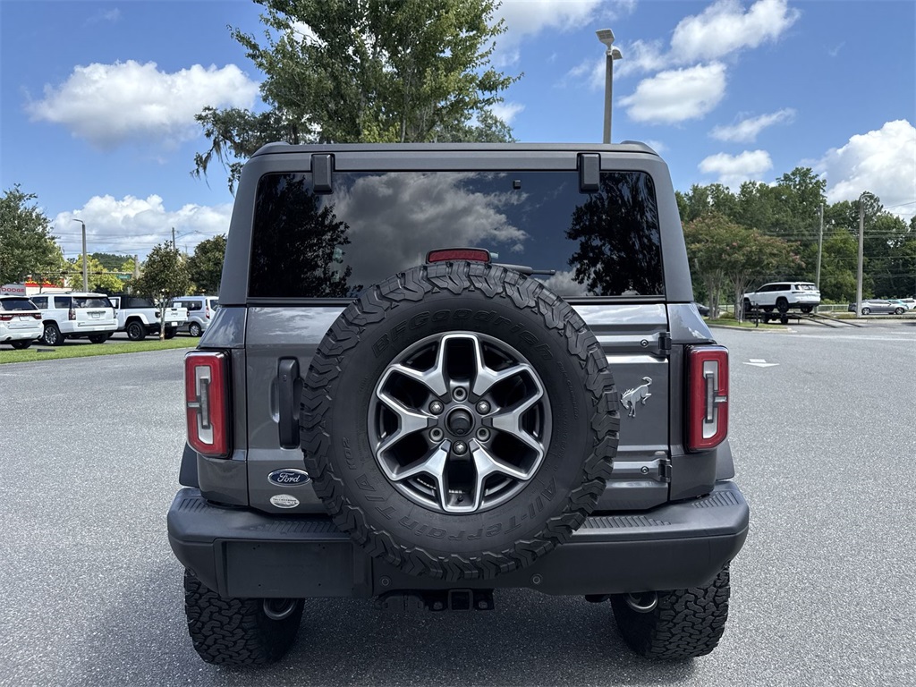 2022 Ford Bronco Badlands photo 4