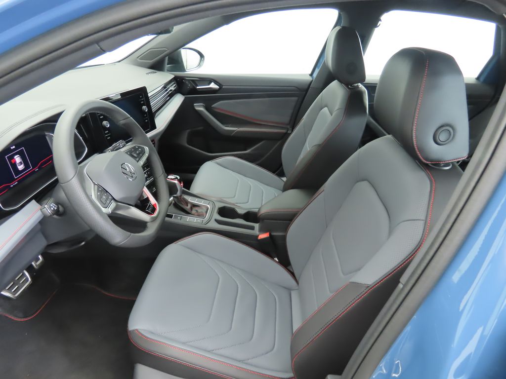 2026 Volkswagen Jetta GLI 2.0T Autobahn photo 18