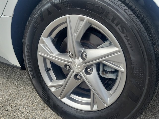2023 Hyundai Sonata SE photo 4