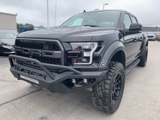 2020 Ford F-150 Raptor photo 2