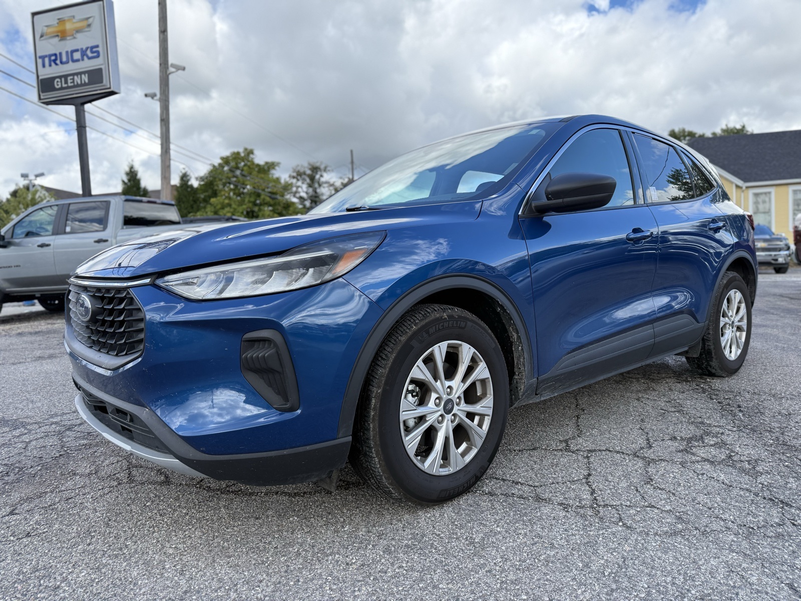 2023 Ford Escape Active photo 2