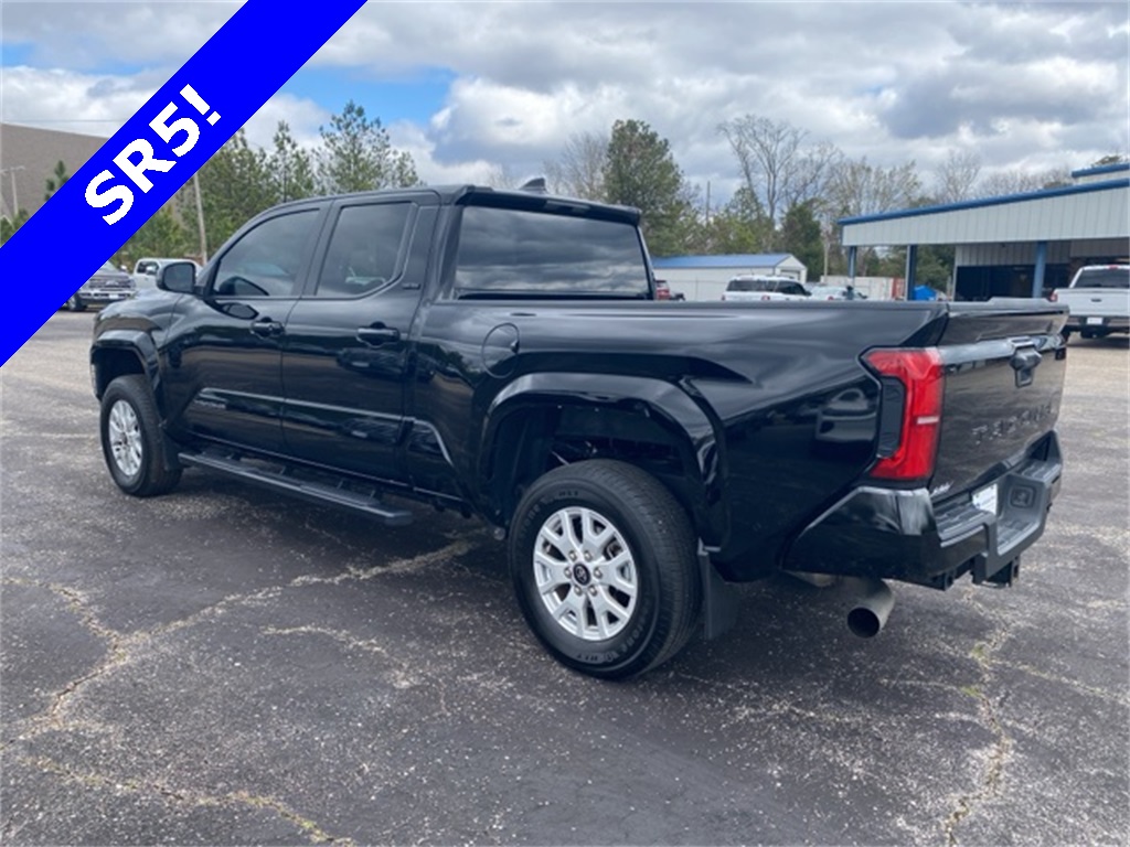 2024 Toyota Tacoma SR5 photo 9