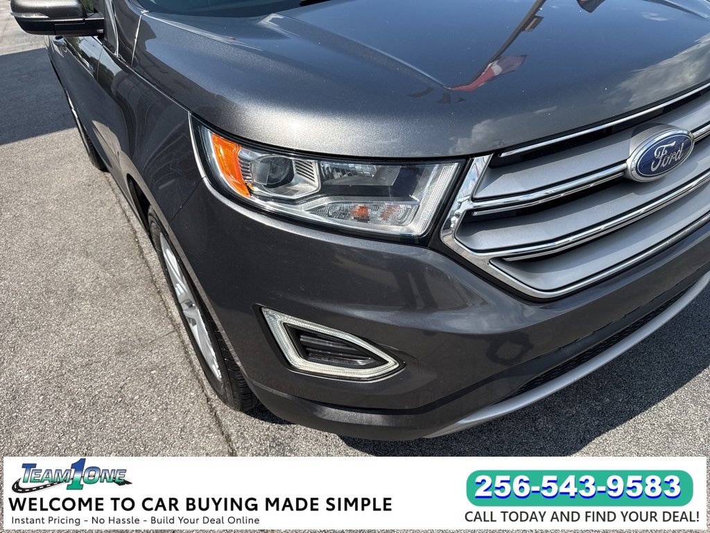 2017 Ford Edge Titanium photo 27