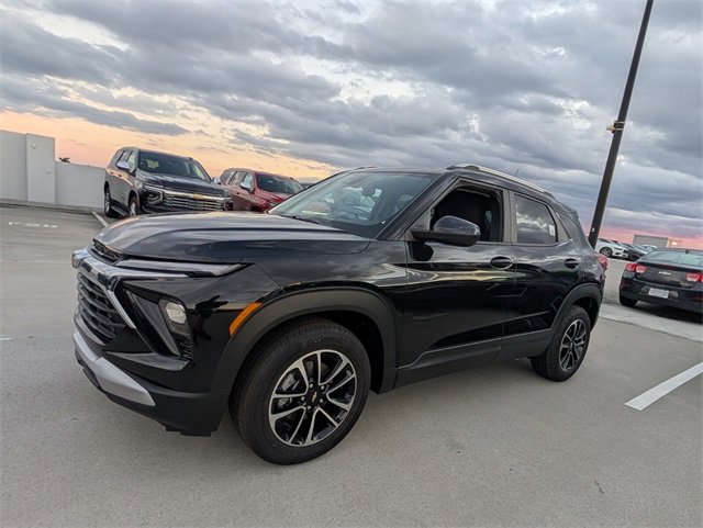 2026 Chevrolet Trailblazer LT photo 3