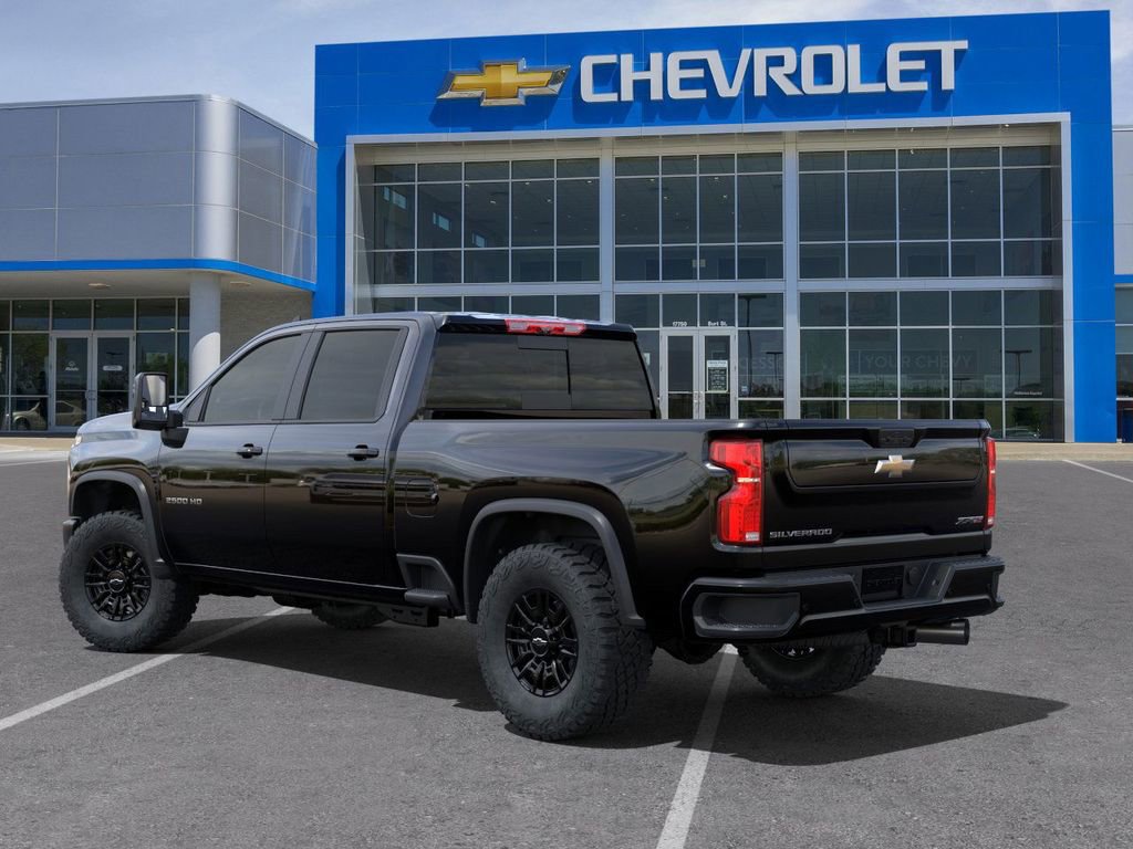 2025 Chevrolet Silverado 2500HD ZR2 photo 3