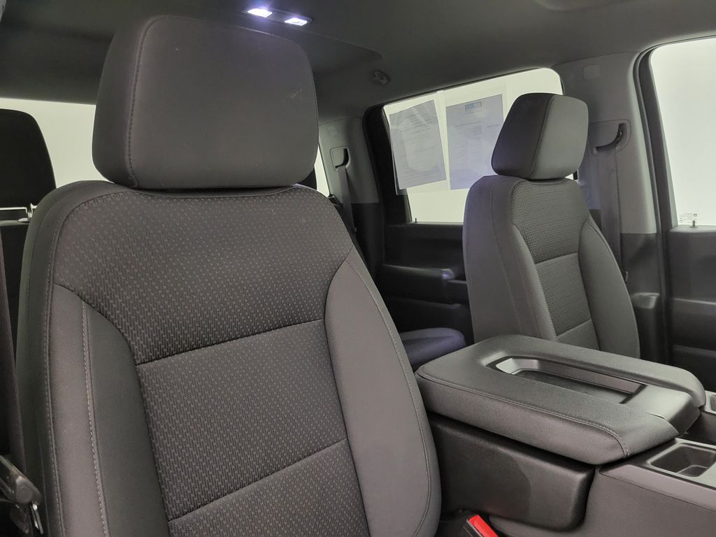 2022 Chevrolet Silverado 2500HD Custom photo 30