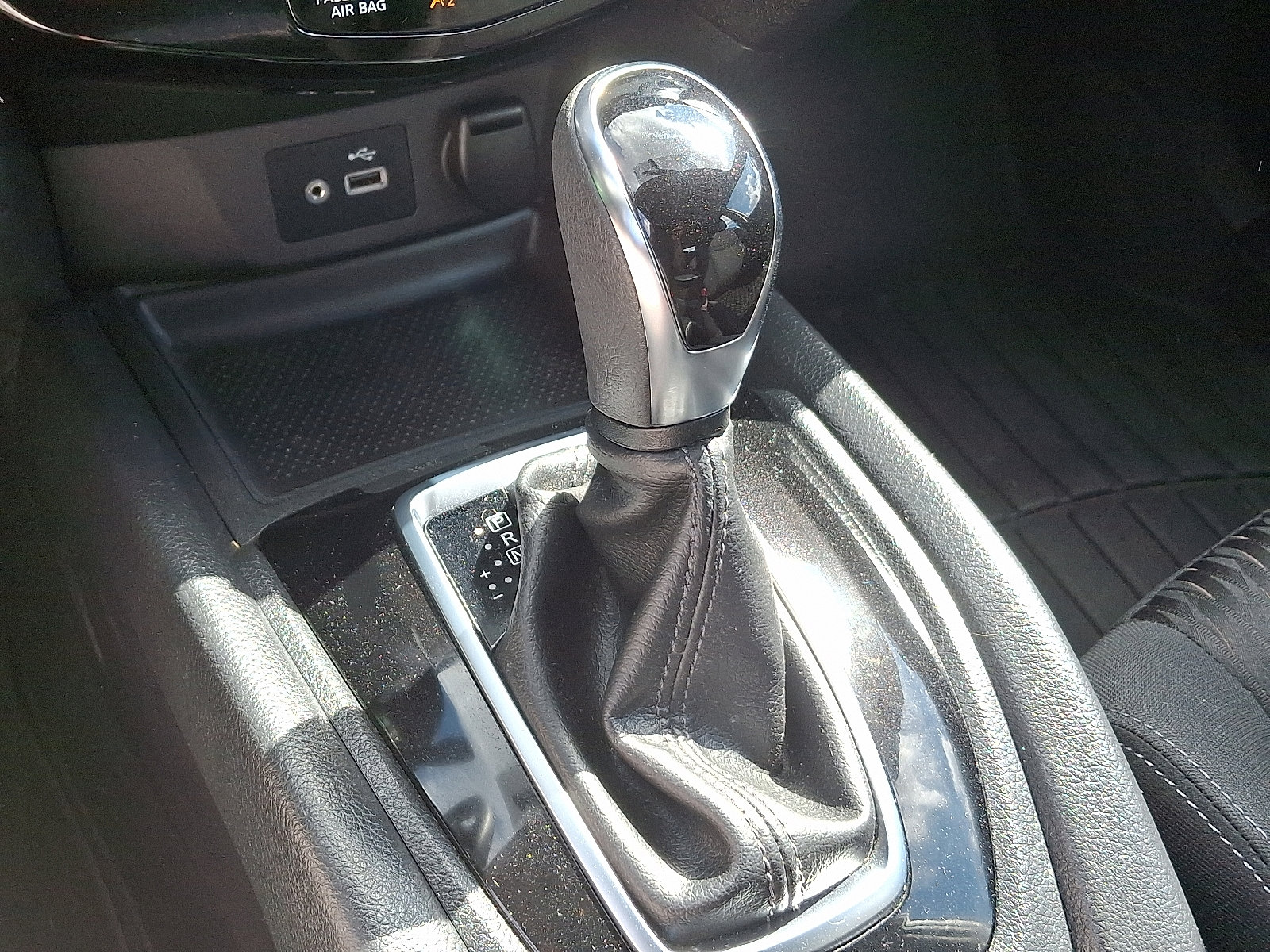 2018 Nissan Rogue S photo 18