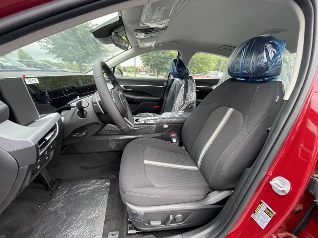 2025 Hyundai Sonata Hybrid SEL photo 4