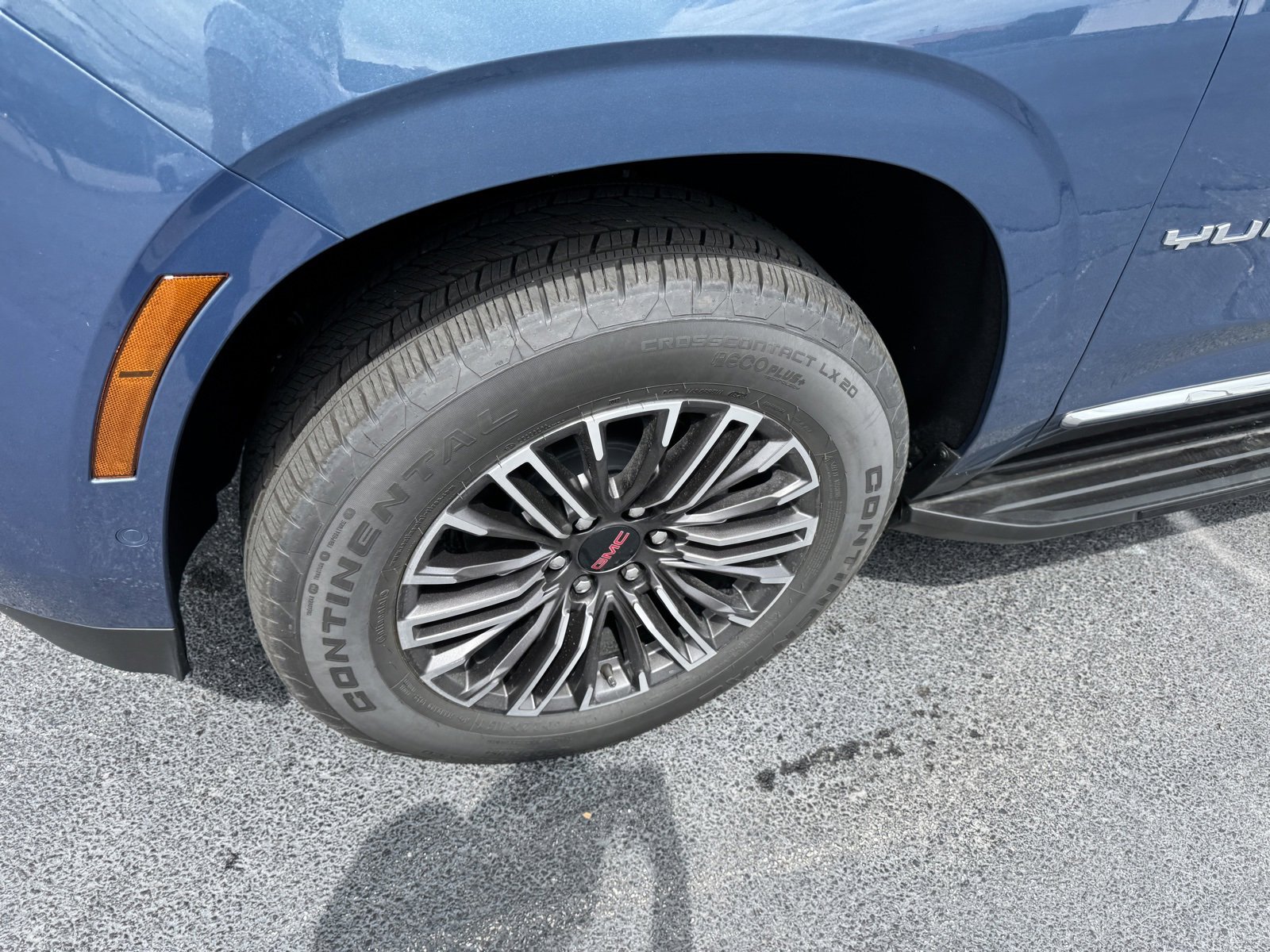 2025 Gmc Yukon XL photo 7