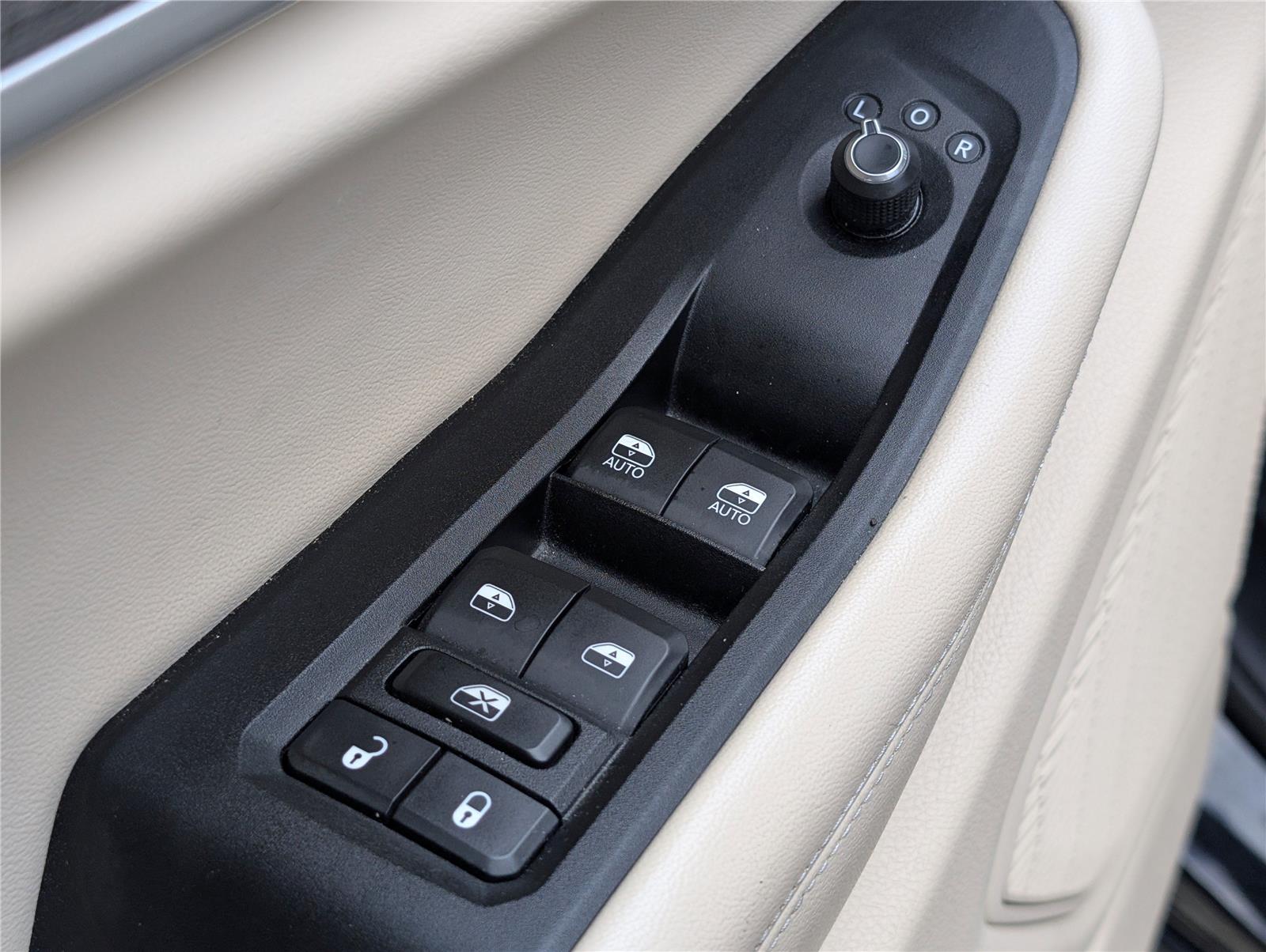 2023 Jeep Grand Cherokee Limited photo 9