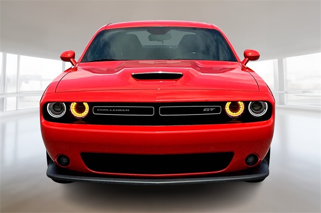 2022 Dodge Challenger GT photo 3