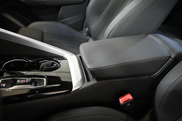 2025 Audi Q5 2.0T Premium Plus photo 14