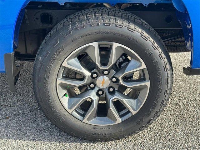 2026 Chevrolet Silverado LT photo 4