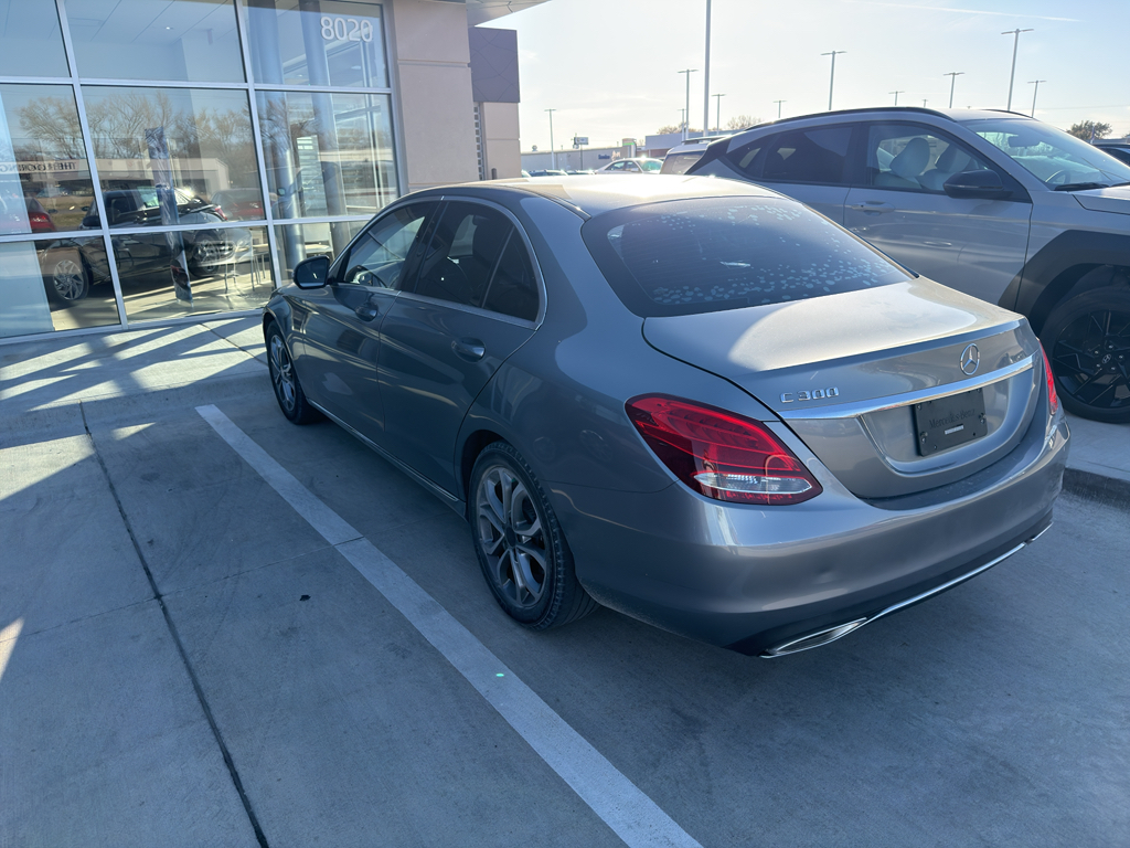 2016 Mercedes Benz C 300 photo 3