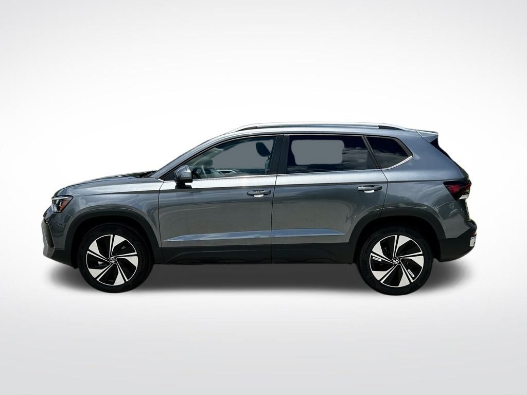 2025 Volkswagen Taos SE photo 2